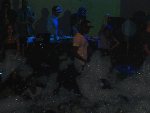 let's get foam party @ kyttaro