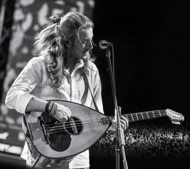 Ο Γιάννης Χαρούλης στην Ακτή Πειραιώς