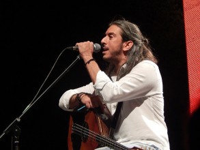 Απονομή Χρυσού δίσκου στον Γιάννη Χαρούλη