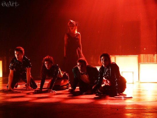 Θαυμαστός Καινούργιος Κόσμος, του Aldous Huxley στο Σύγχρονο Θέατρο