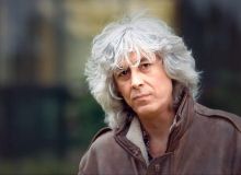 "Σ’ ευχαριστώ Λουκιανέ" | Νέο τραγούδι από τους Ρεβάνς και τον Σπύρο Γραμμένο