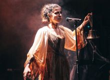 Pagan: Δείτε το συγκρότημα με τις πιο απόκοσμες μυστηριακές live εμφανίσεις