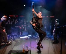 Η Laura Jane Grace στο Stages A/LIVE του Ιδρύματος Ωνάση