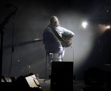 Για το Γιάννη Χαρούλη | "Απόψε το τραγούδι να γίνει αγκαλιά" κι όχι μόδα!